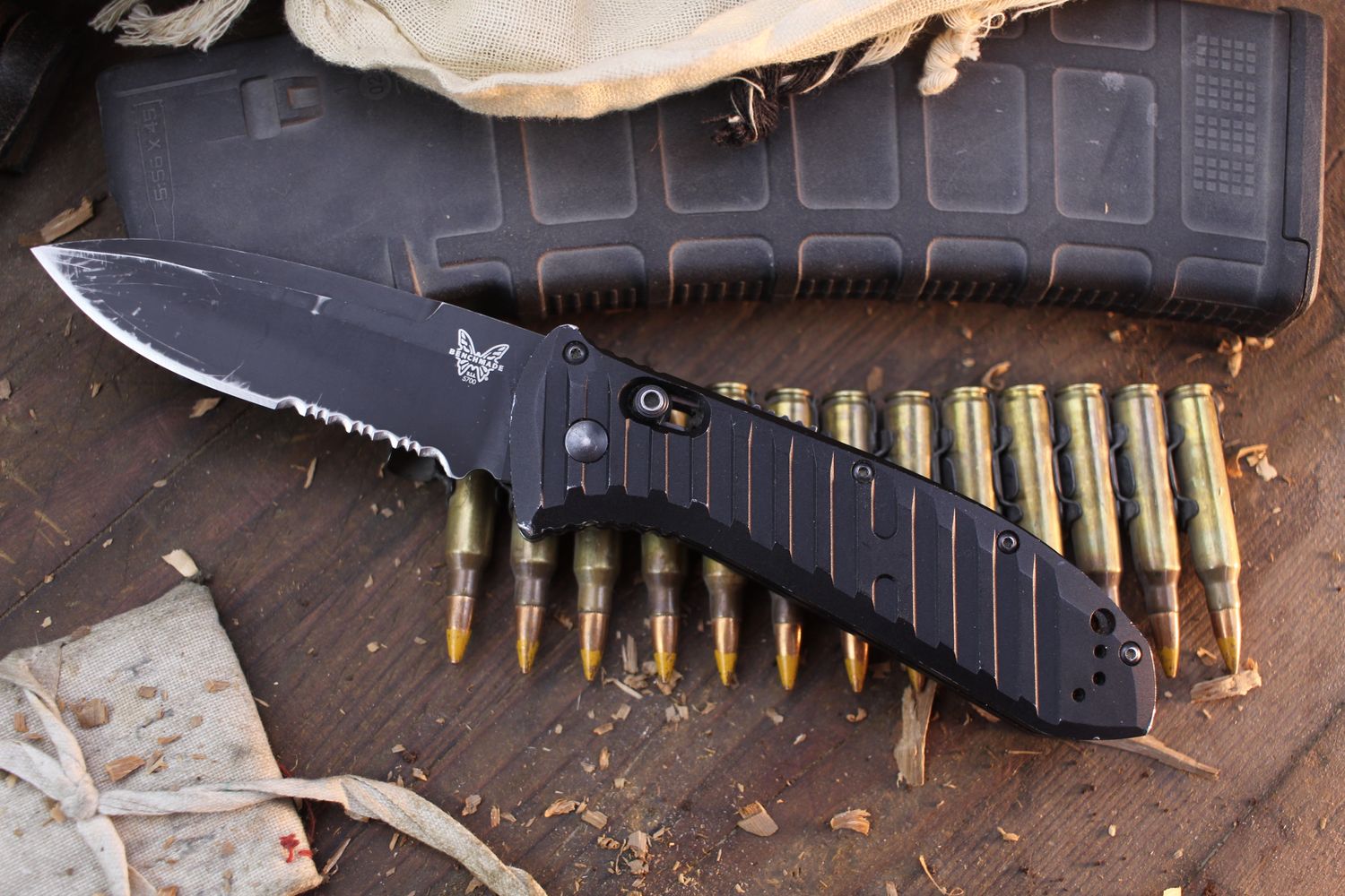 Benchmade Presidio II 3.7&quot; Axis Lock Auto Folder / Black Aluminum / Black Partially Serrated S30V ( Pre Owned )