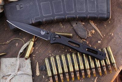 Benchmade Fact 3.95&quot; AXIS Lock Folder / Black Aluminum / Black S30V ( Pre Owned )