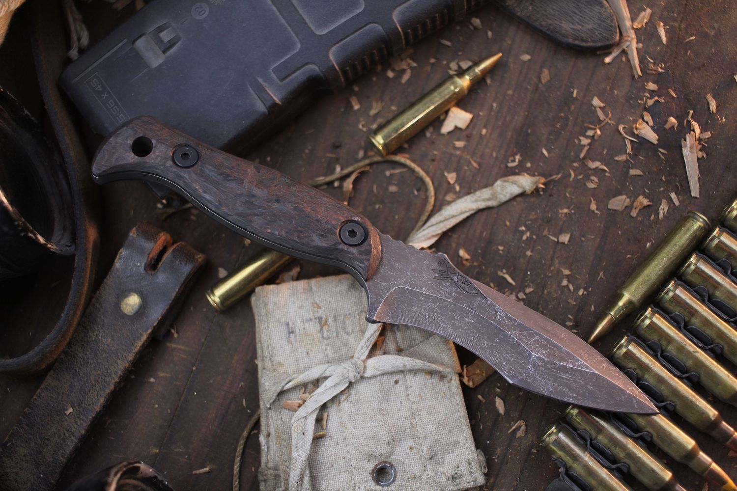 Half Face Blade Extremis 3.5” Fixed Blade / Copper Carbon Fiber / Elite Black Cerakote S45VN ( Pre Owned )