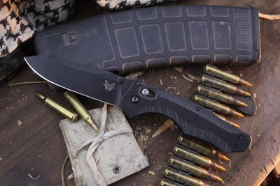Benchmade Contego 3.98 AXIS Lock Folder / Black Contoured G-10 / Black CPM M4 (Pre Owned)