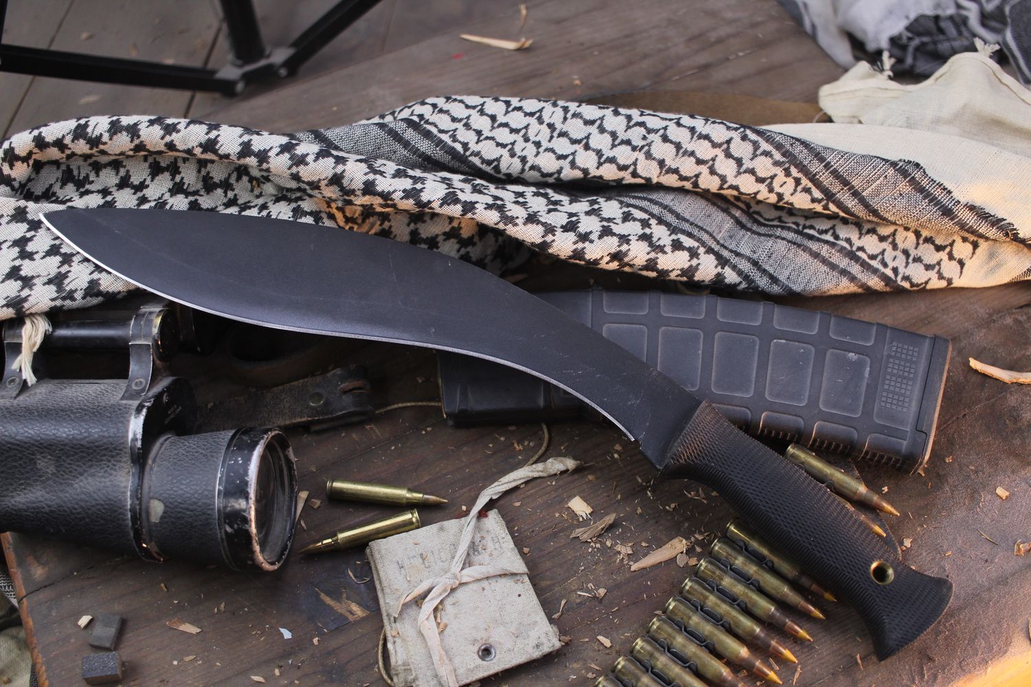 Cold Steel Vintage Gurkha 12&quot; Kukri / Kraton / Black Carbon V ( Pre Owned )