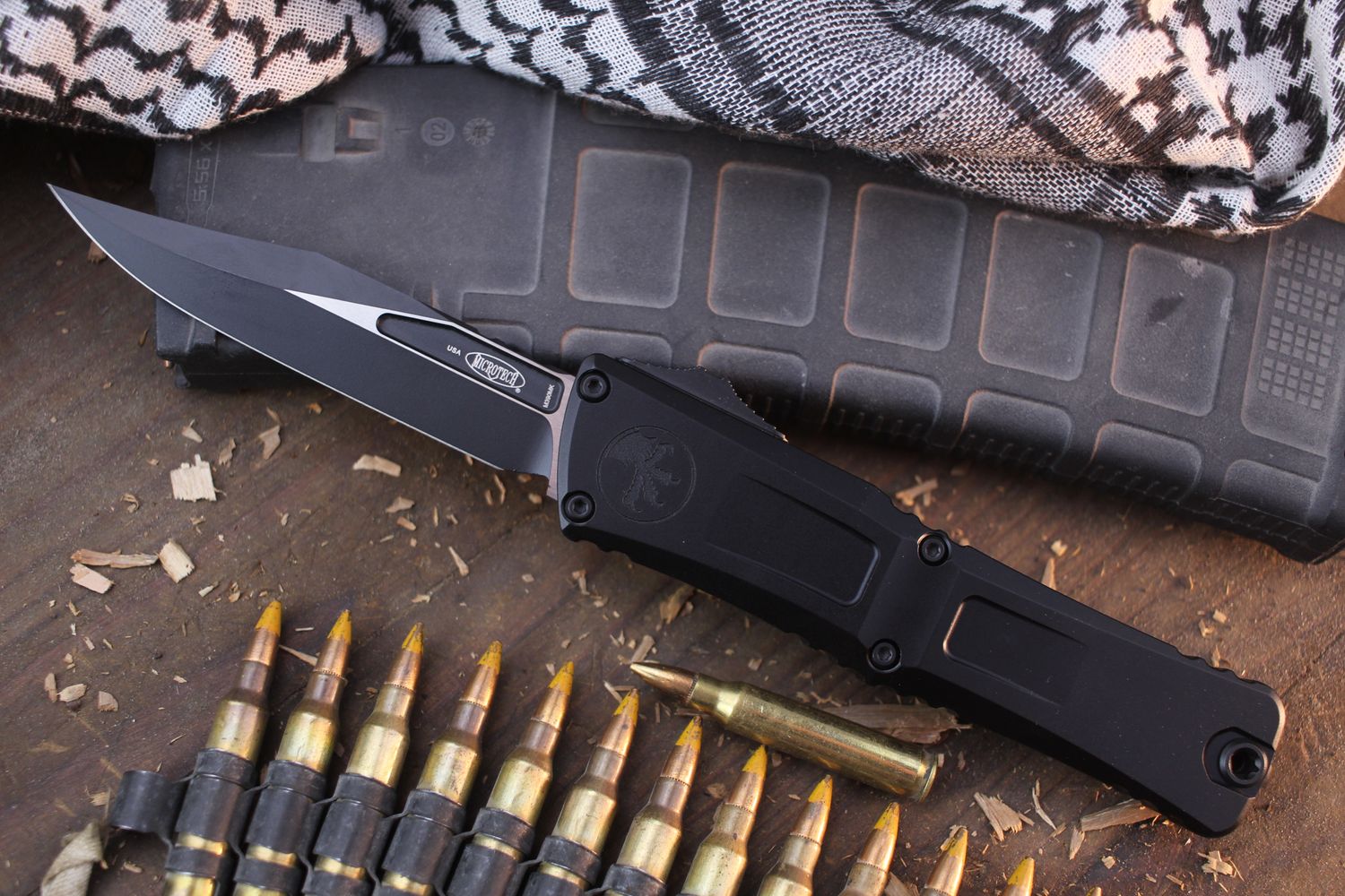 Microtech Combat Troodon Gen III Bowie 4.125&quot; OTF Auto / Black Aluminum / Black M390MK ( Pre Owned )