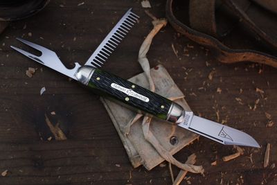 Great Eastern Cutlery Tidioute #35 2.75" Slip Joint Multi Tool / Green Jigged Bone / Satin 1095 Divot Tool &amp; Comb ( Pre Owned )
