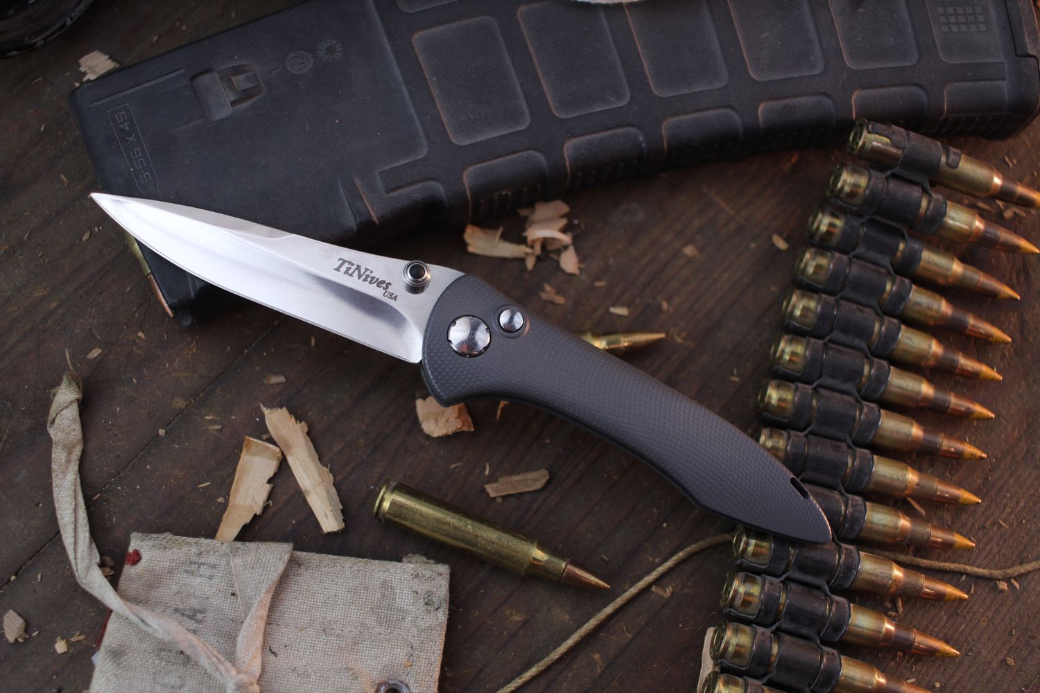 TiNives Hybrid Tactical 3.25” Button Lock Folder / Textured Gray Aluminum / Polished MagnaCut