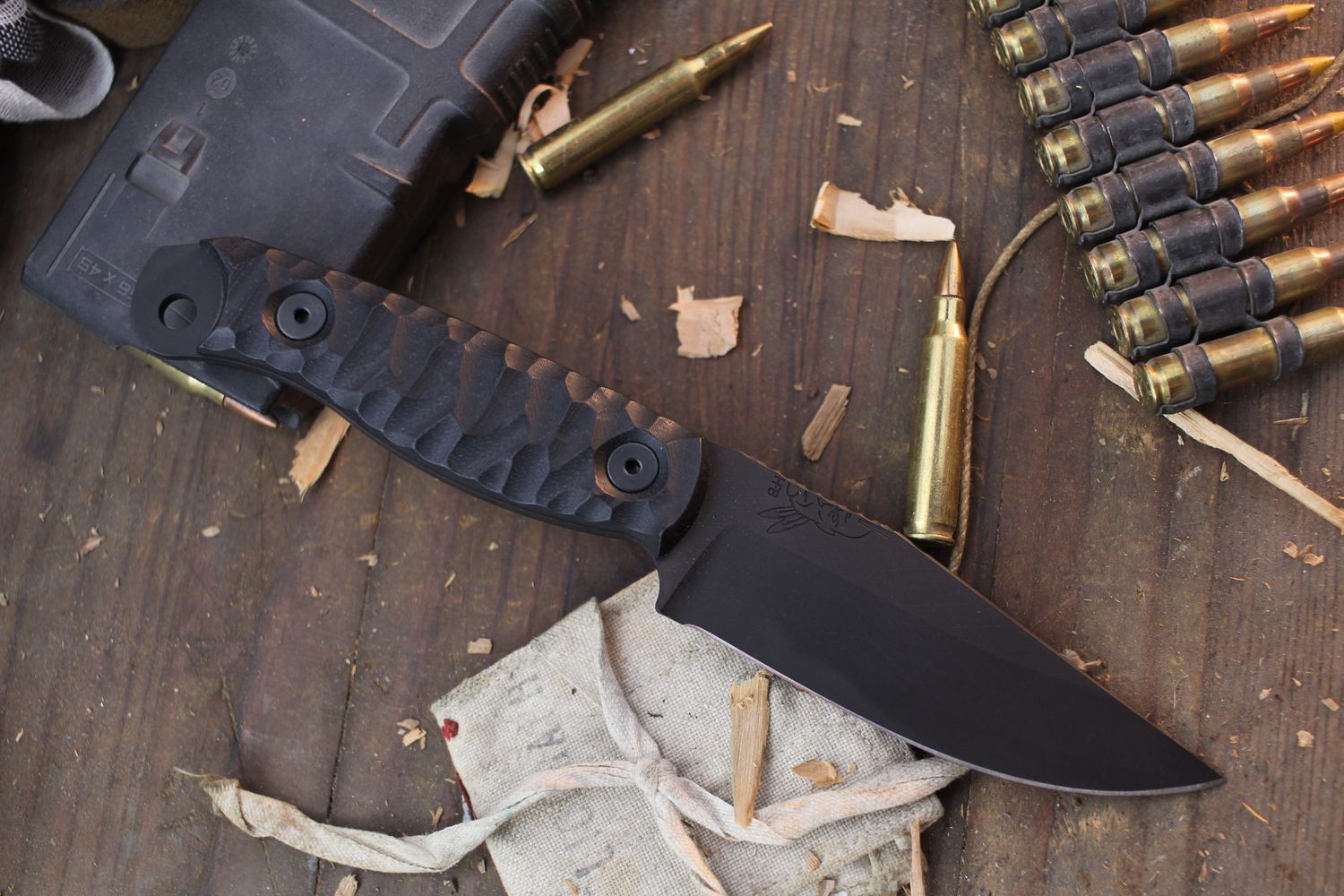 Half Face Blade Crow Scalper 4&quot; Fixed Blade / Black G-10 / Armor Black Cerakote S45VN