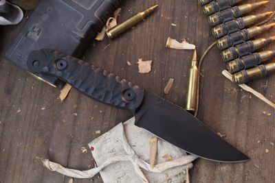 Half Face Blade Crow Scalper 4" Fixed Blade / Black G-10 / Armor Black Cerakote S45VN