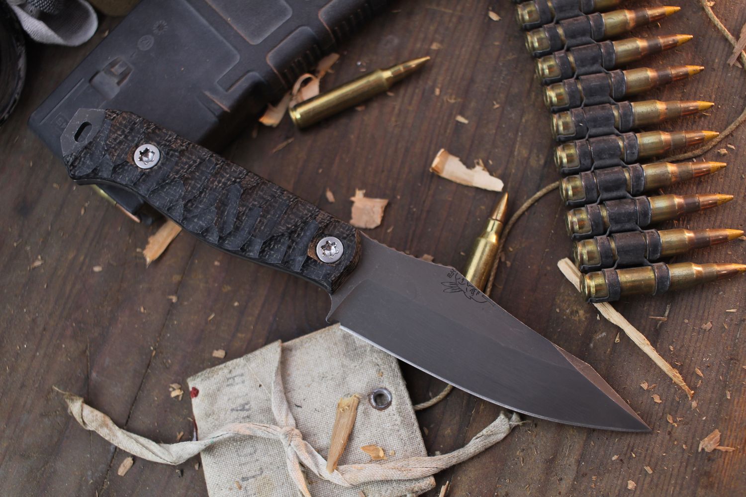 Half Face Blade Field 4.2&quot; Fixed Blade / Black Micarta / Acid Washed S45VN