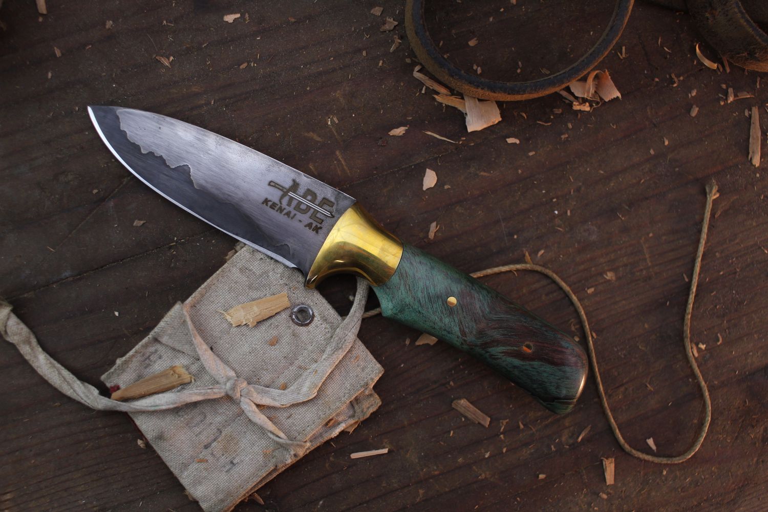 Abe Knives 3.5” Bush Knife / Dyed Birch / Alaskan Forged San Mai