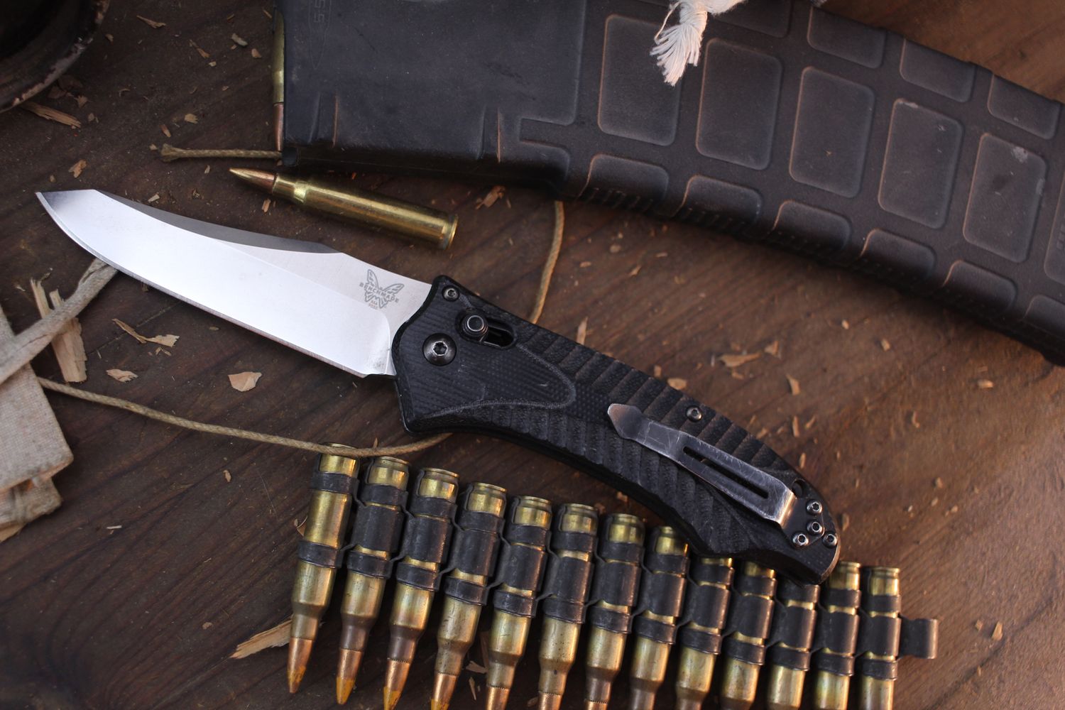 Benchmade Osborne Rift 3.67&quot; AXIS Lock Auto Folder / Black G-10 / Satin 154Cm ( Pre Owned )