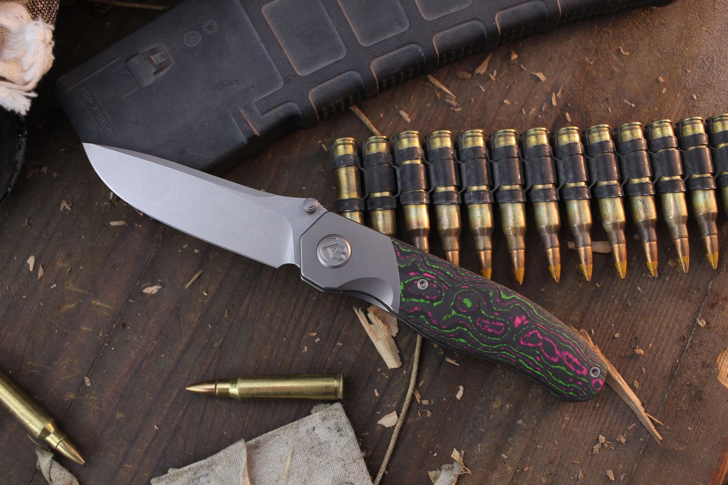 Kubey Velvet Snake 3.35&quot; Framelock Folder / Watermelon Sugar Camo Carbon Fiber / Stonewashed M390 ( Pre Owned )