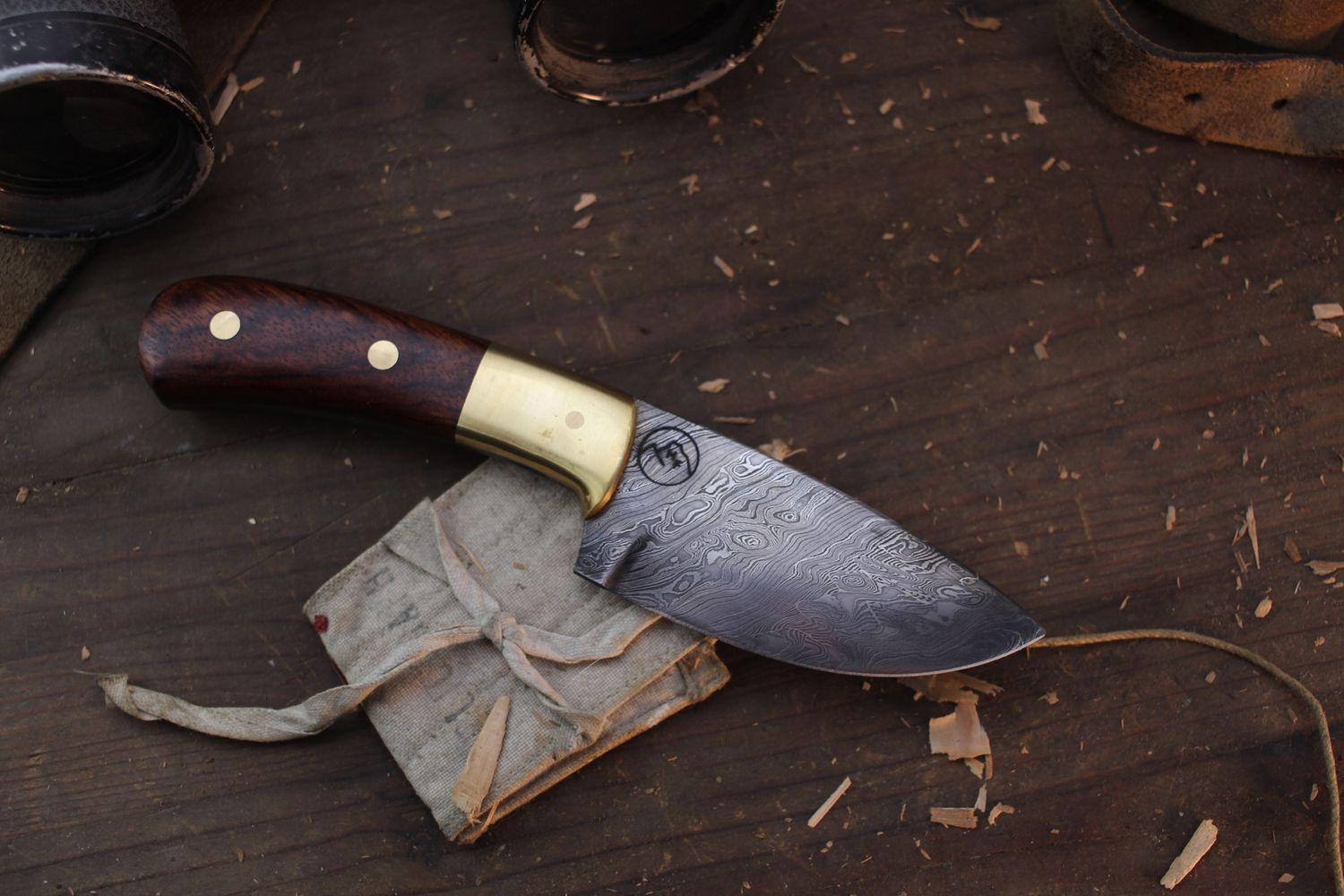 Highlands Forge Custom 3.5&quot; Pocket Skinner / Bubinga &amp; Brass Guard / Alaskan Forged Twist Damascus
