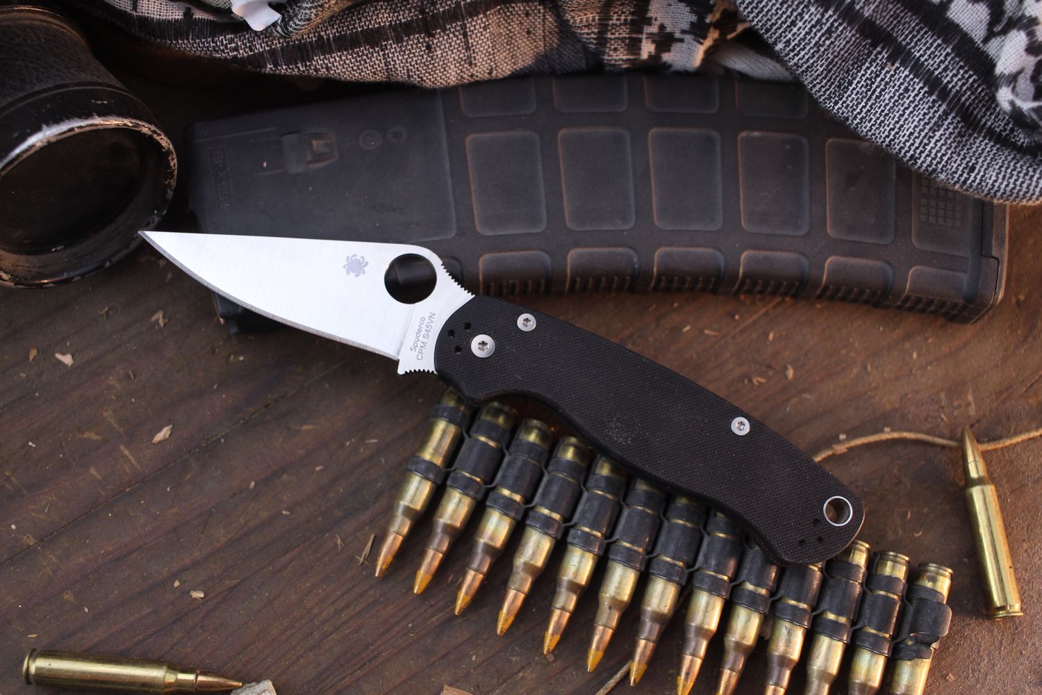Spyderco Paramilitary 2 3.44&quot; Compression Lock Folder / Black G-10 / Satin S45VN ( Pre Owned )