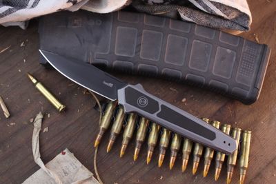 Kershaw Launch 17 3.5&quot; Button Lock Auto Folder / Gray Aluminum / Black S35VN ( Pre Owned )