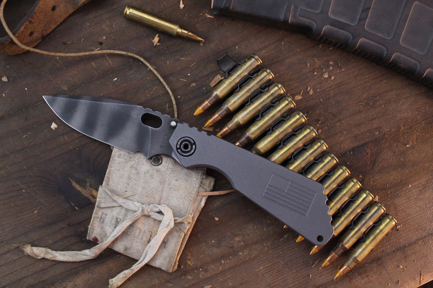 Strider Knives SNG Fatty 3.5&quot; Framelock Folder / Flag Machined Titanium / Tiger Stripe 20CV ( Pre Owned )