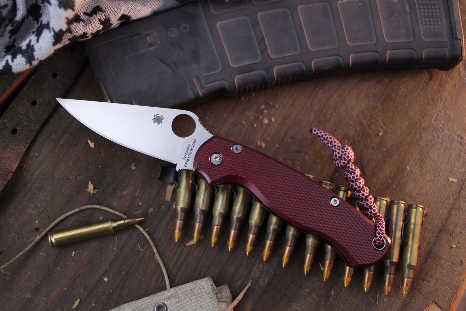 Spyderco Paramilitary 2 3.44&quot; Compression Lock Folder / Merlot AWT Liner Delete Aluminum / Satin CPM Cruwear ( Pre Owned )