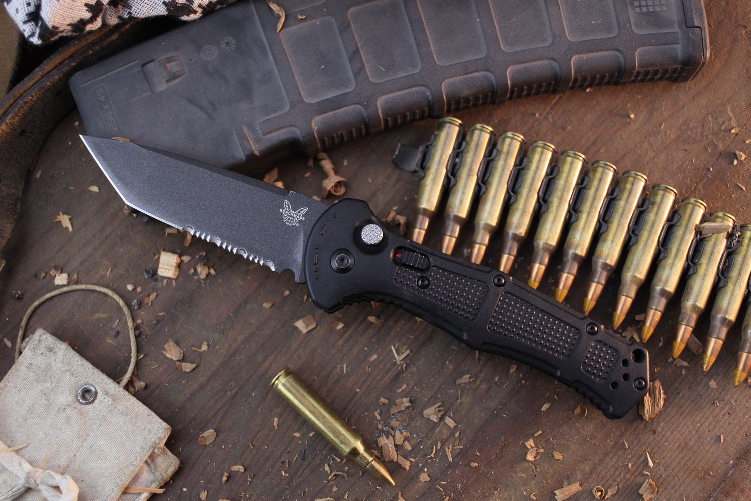Benchmade Claymore 3.6&quot; Auto Knife / Black Grivory / Tungsten Serrated CPM-D2 ( Pre Owned )