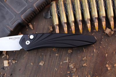 Pro-Tech Newport 3" Automatic Folder / Black 3D Wave Aluminum &amp; Pearl Inlaid Button / Stonewashed S35VN ( Pre Owned )