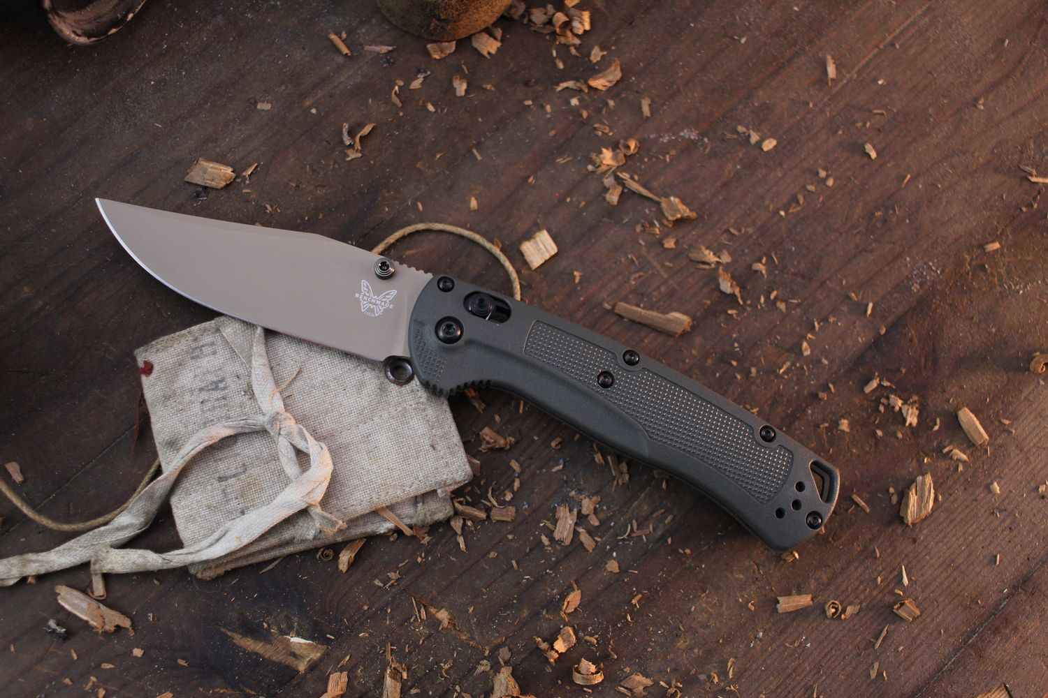 Benchmade Taggedout 3.5&quot; AXIS Lock Folder / Deep Green Grivory / Tan Elmax