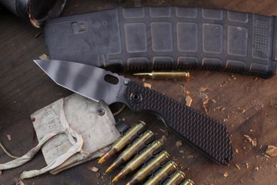 Strider SNG 3.75&quot; Framelock Folder / Black Aluminum Gunner Grip &amp; Flamed Ti / Tiger Stripe PSF27 ( Pre Owned )
