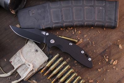 Hinderer XM-18 Bowie 3.5&quot; Framelock Flipper / Black G-10 &amp; Battle Black Titanium / Battle Black MagnaCut