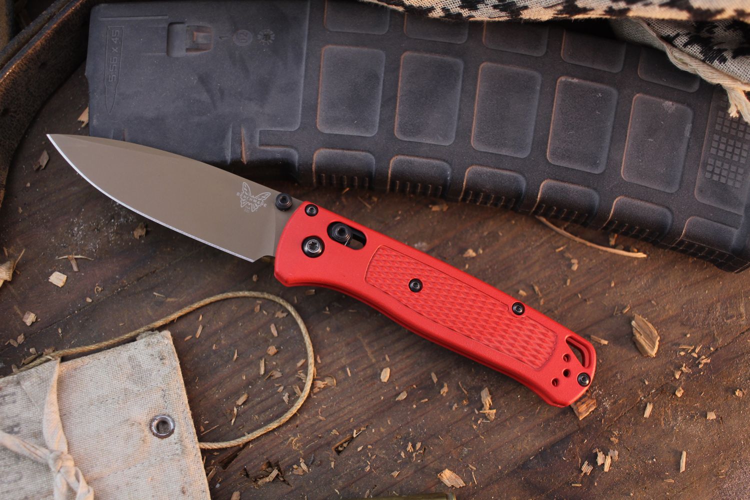 Benchmade NK Custom Bugout 3.24&quot; AXIS Lock Folder / Sedona Red Grivory / Barrett Brown S30V ( Pre Owned )