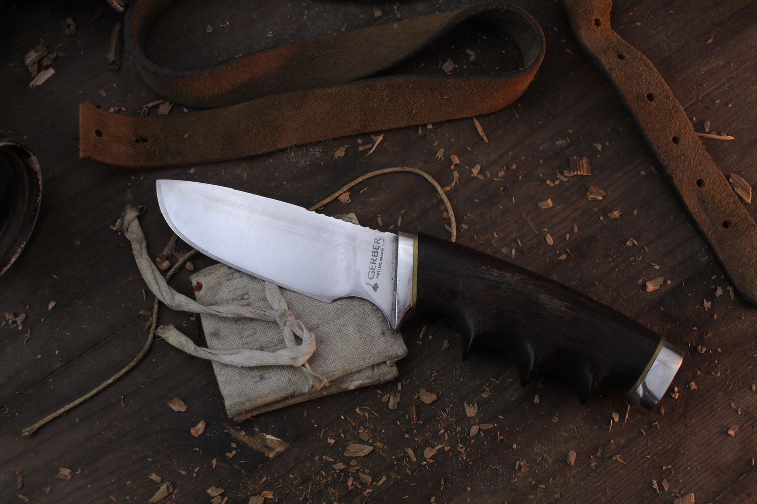Gerber Classic Model 400 4.25&quot; Fixed Blade / Indexed Rosewood / Polished 440C ( Pre Owned )