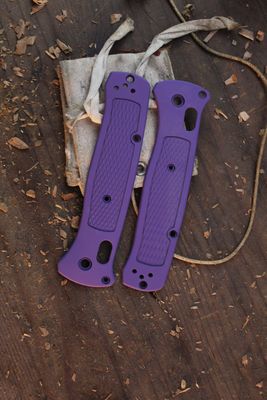 Benchmade Bailout Purple Cerakote Grivory Scales