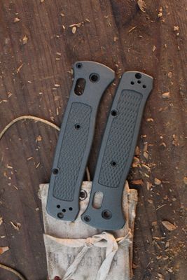 Benchmade Bailout Forest Green Cerakote Grivory Scales