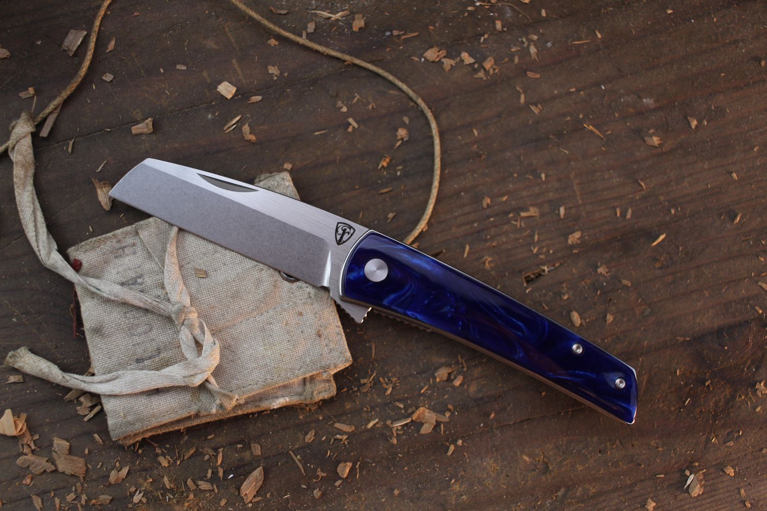 Finch Knives Oxbow 3&quot; Linerlock Flipper / Deep Blue Resin / Stonewashed N690