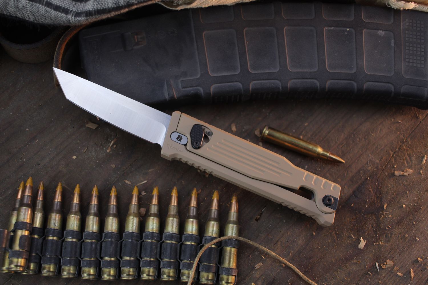 Reate EXO-M 3.2&quot; Gravity OTF / Desert Tan Aluminum / Satin Nitro-V ( Pre Owned )