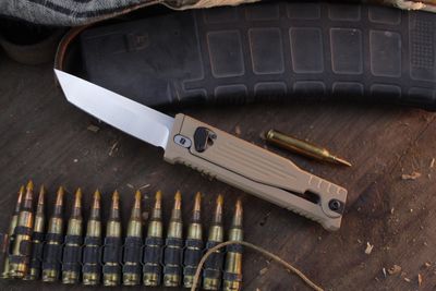 Reate EXO-M 3.2" Gravity OTF / Desert Tan Aluminum / Satin Nitro-V ( Pre Owned )