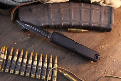 Microtech Ultratech ZBP D/E 3.5" AUTO OTF / Black Aluminum / Black M390MK