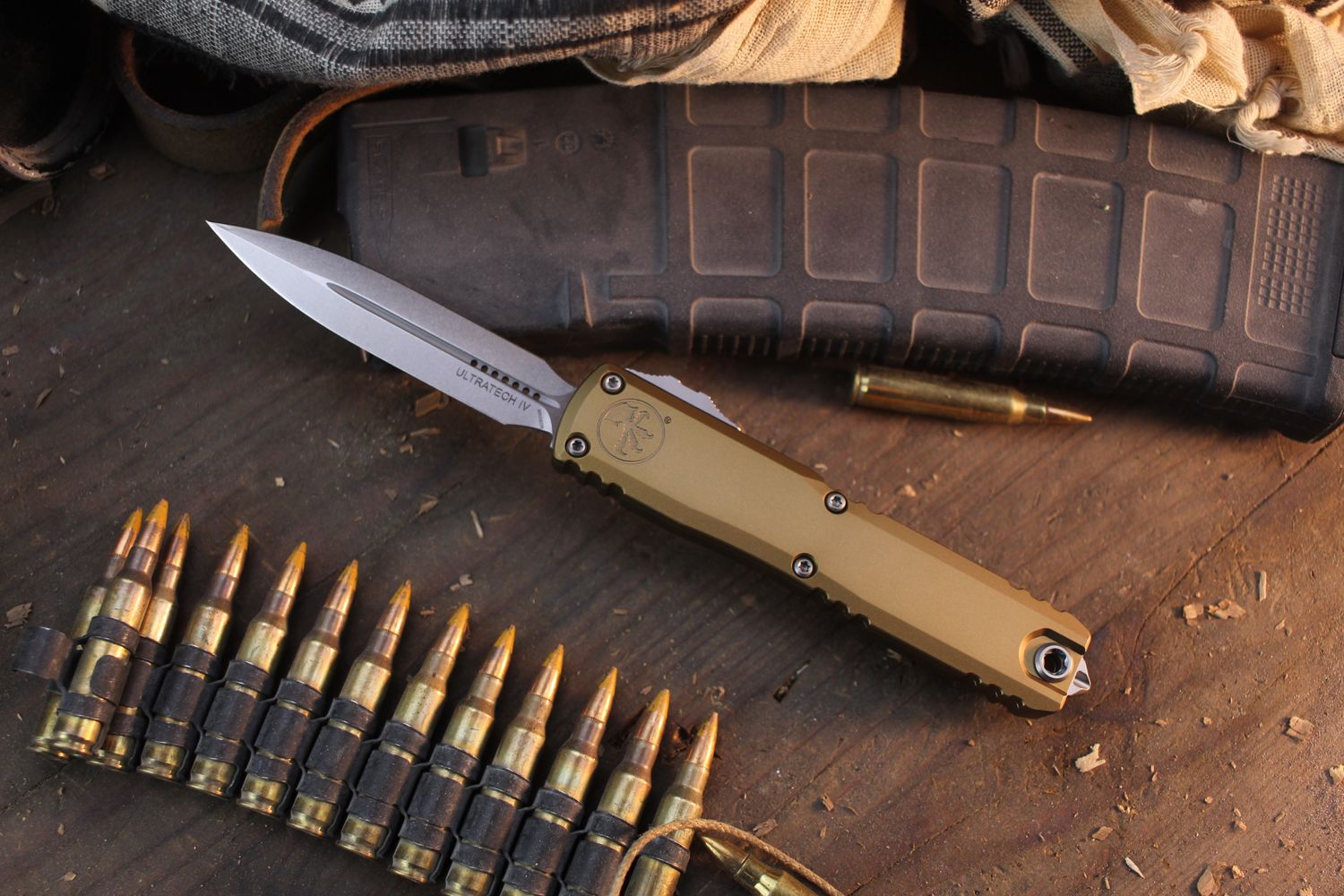 Microtech Ultratech D/E Gen IV 3.5&quot; AUTO OTF / Tan Aluminum / Stonewashed M390MK