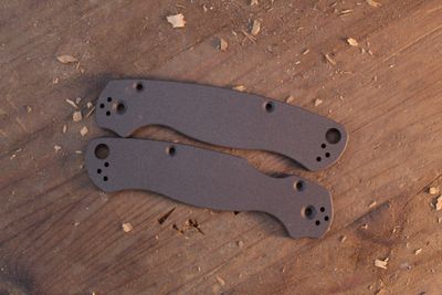 Spyderco Paramilitary 2 Cobalt Cerakote G-10 Scales