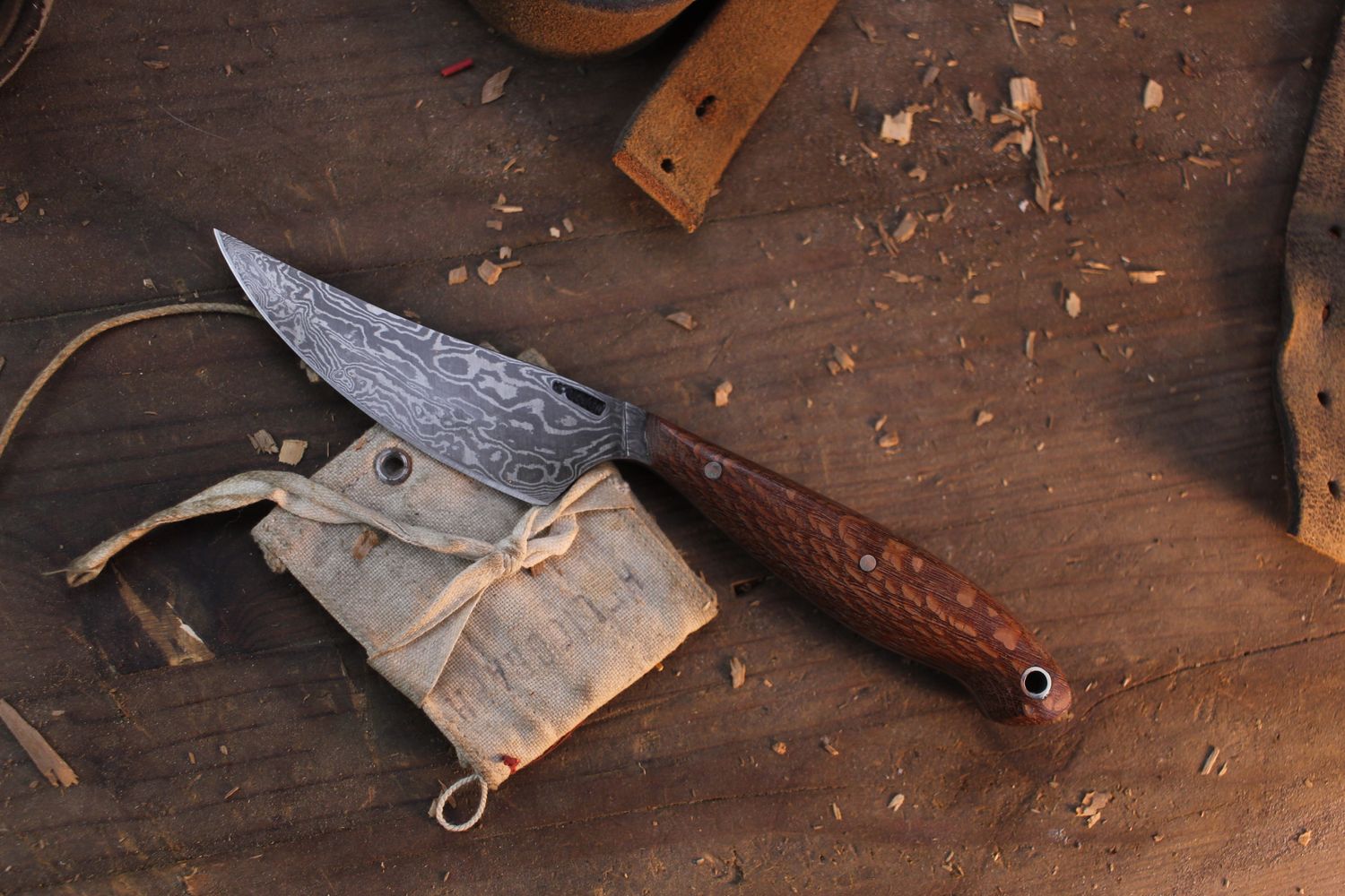 Mark Couch Medium 3.5” Trailing Point Hunter / Lacewood / Alaskan Forged Damascus