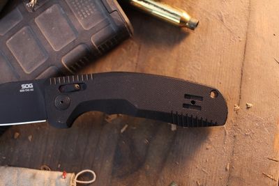 SOG Knives TAC AU Drop Point 3.4" XR Lock Auto Folder / Black Aluminum / Black D2 ( Pre Owned )