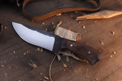Barrett Knives  Strider 5” Fixed Blade  / Sculpted Walnut / Alaskan Forged 1095