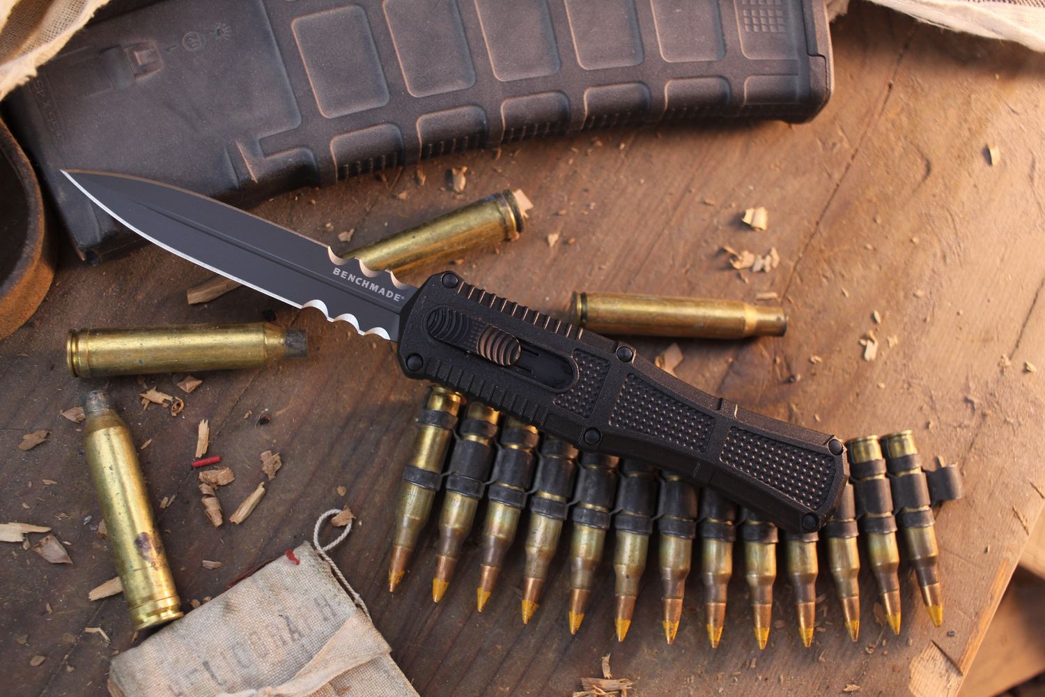 Benchmade Claymore D/A 3.9&quot; OTF Auto / Black Grivory / Smoke Gray Serrated CPM-D2 ( Pre Owned )