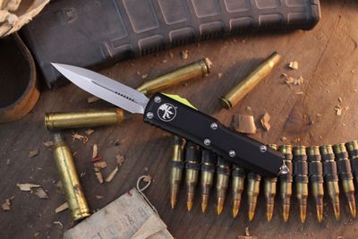 Microtech BladeHQ Exclusive UTX-85 D/E 3.125" OTF Auto / Black Aluminum &amp; Yellow Button / Stonewashed MagnaCut ( Pre Owned )