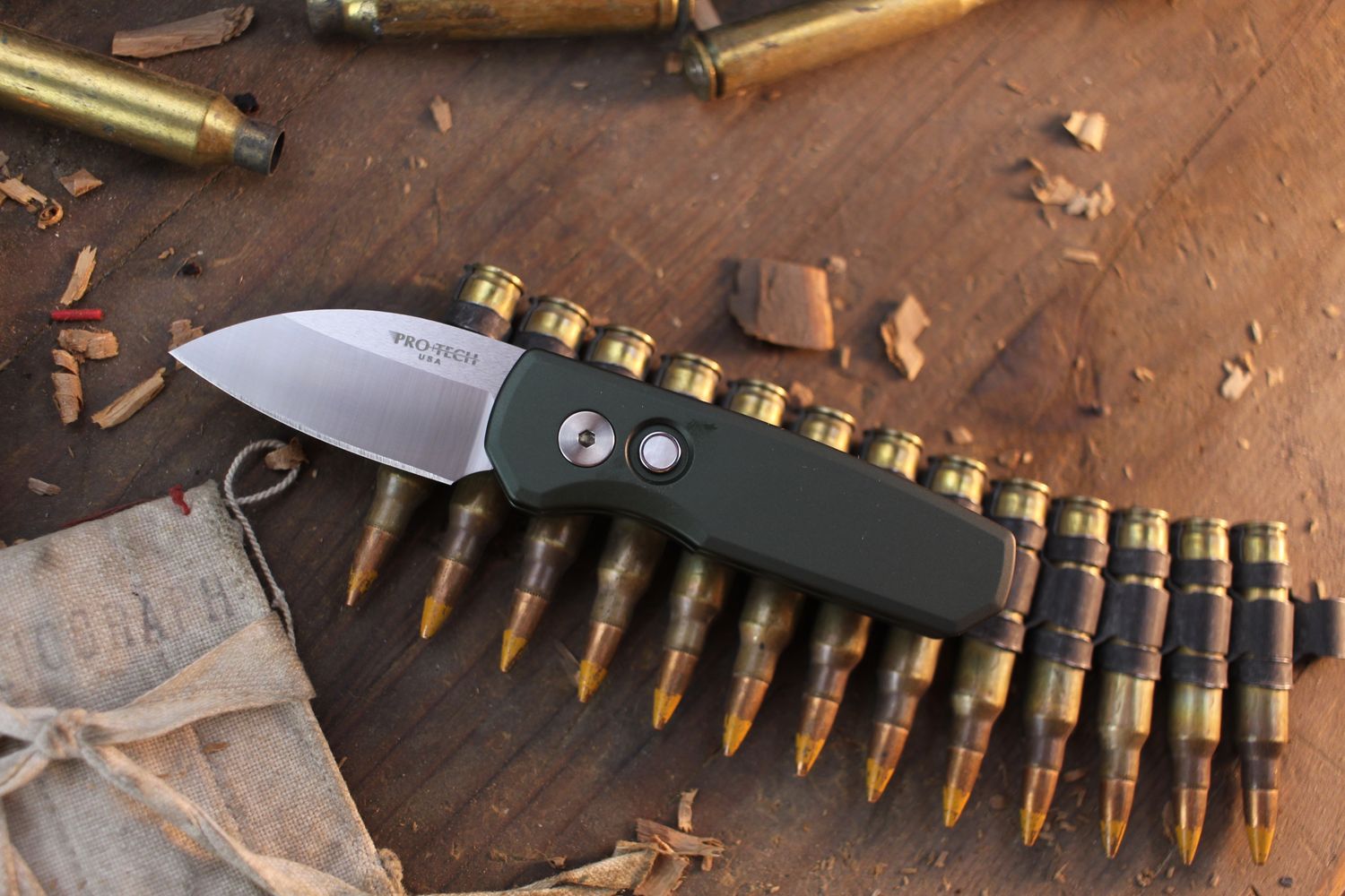 Pro-Tech Runt 5 Wharncliffe 1.9&quot; Button Lock Auto Folder / Green Aluminum &amp; White Pearl Button / Satin MagnaCut