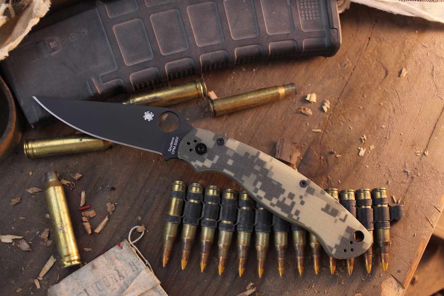 Spyderco Military 2 4&quot; Compression Lock Folder / Digi Camo G-10 / Black DLC S30V