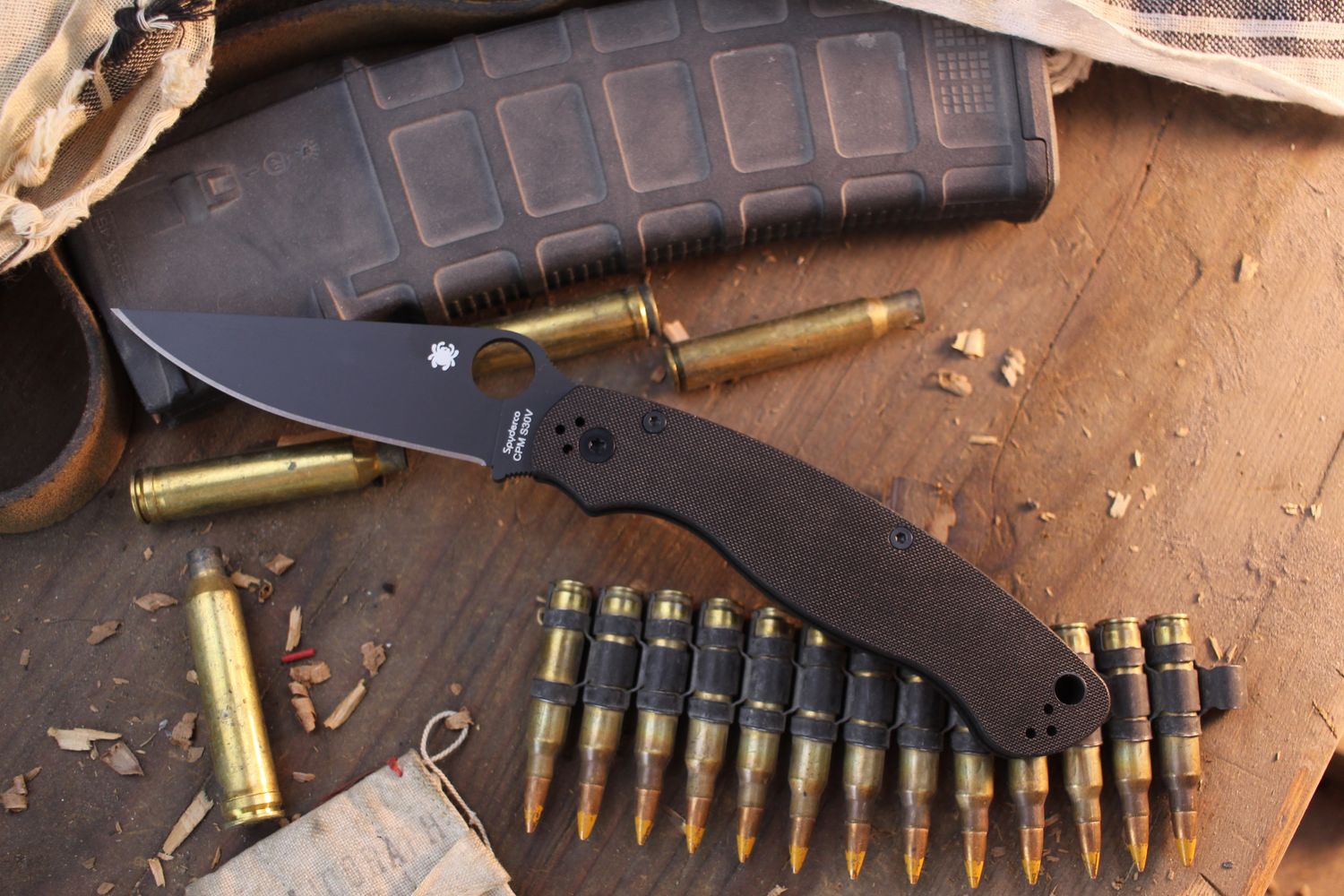 Spyderco Military 2 4&quot; Compression Lock Folder / Black G-10 / Black S30V