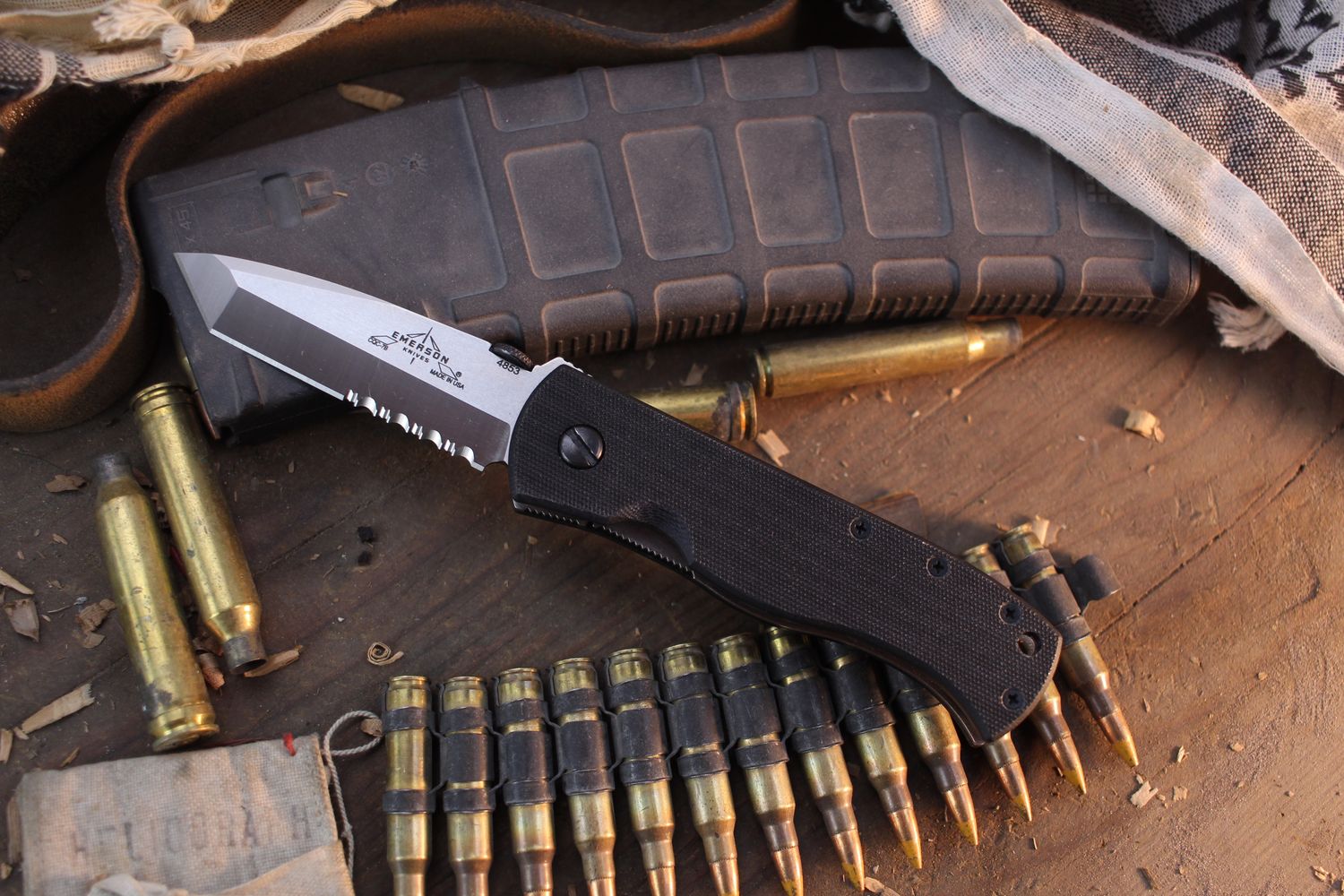 Emerson CQC-7B SFS No Wave 3.3&quot; Linerlock Folder / Black G-10 / Stonewashed Serrated 154CM ( Pre Owned )