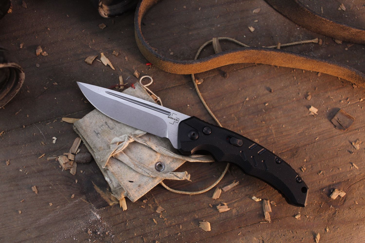 Boker Plus Intention II 3.15" Button Lock Auto Folder / Black G-10 / Beadblasted D2