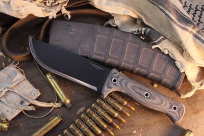 Condor Tool &amp; Knife Crotalus 5.5" Fixed Blade / Black micarta / Black 1075