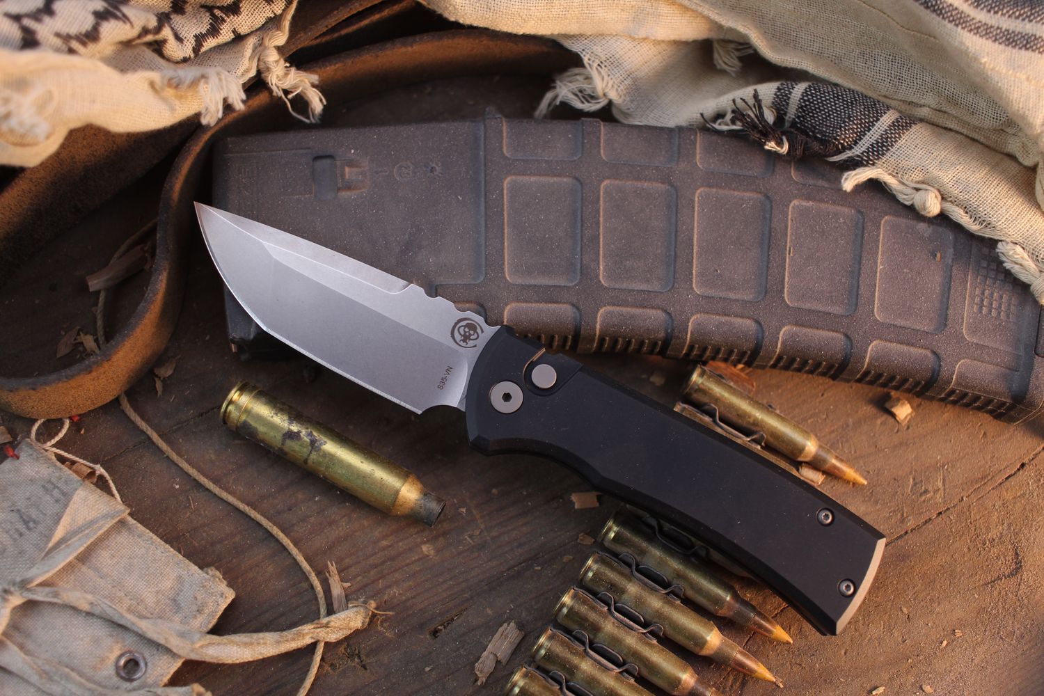 Chaves Knives + Pro-Tech Redencion 229 3.37" Button Lock Auto Folder / Black Aluminum / Stonewashed Tanto S35VN ( Pre Owned )