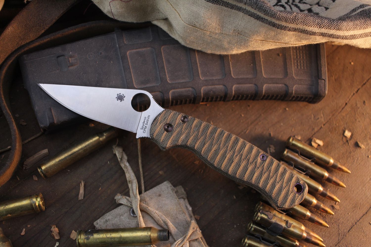 Spyderco Paramilitary 2 3.4" Compression Lock Folder / Machined Micarta Scales / Satin S45VN ( Pre Owned )