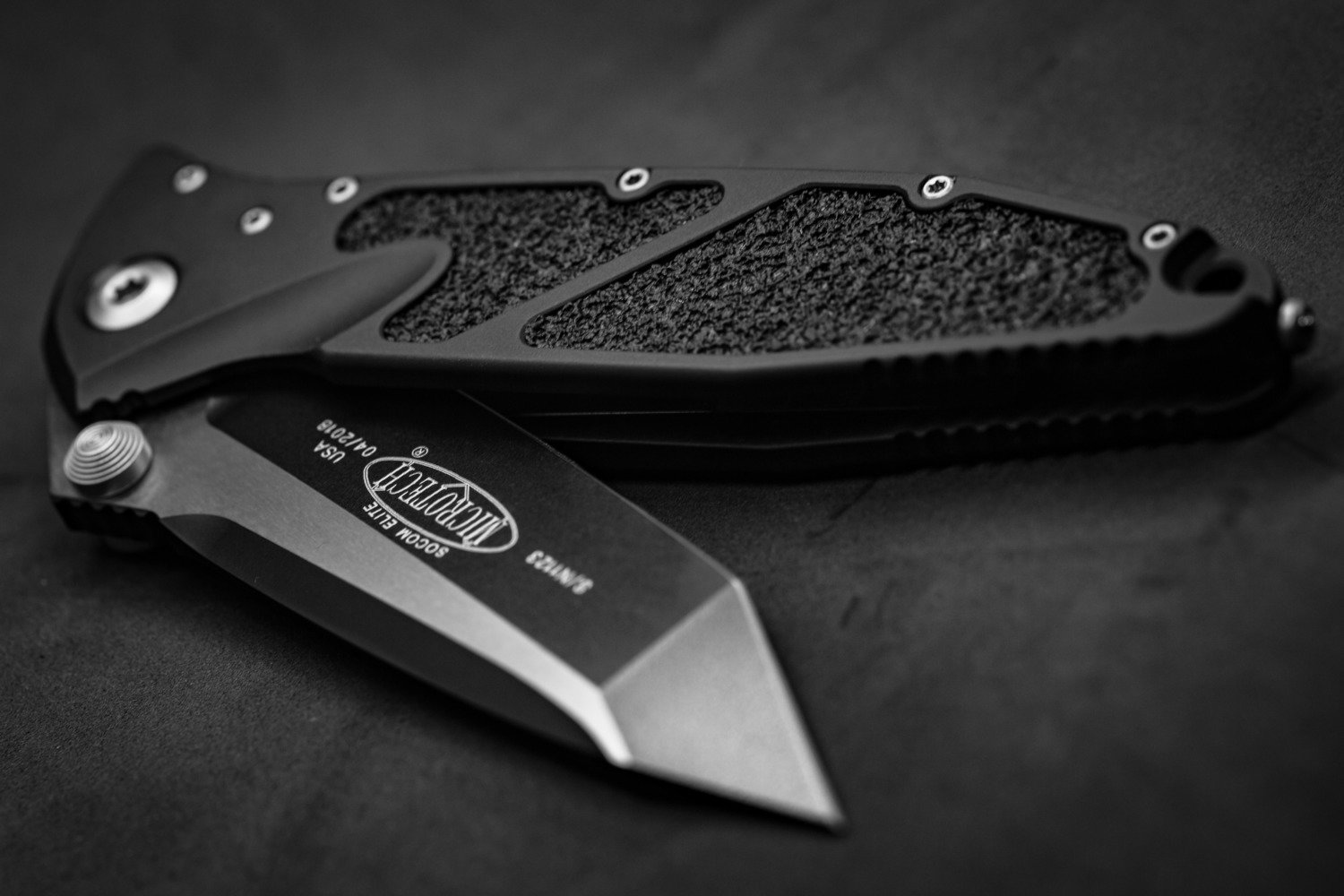 Microtech Socom Elite 4&quot; Tanto Manual Knife, Black / Two Tone