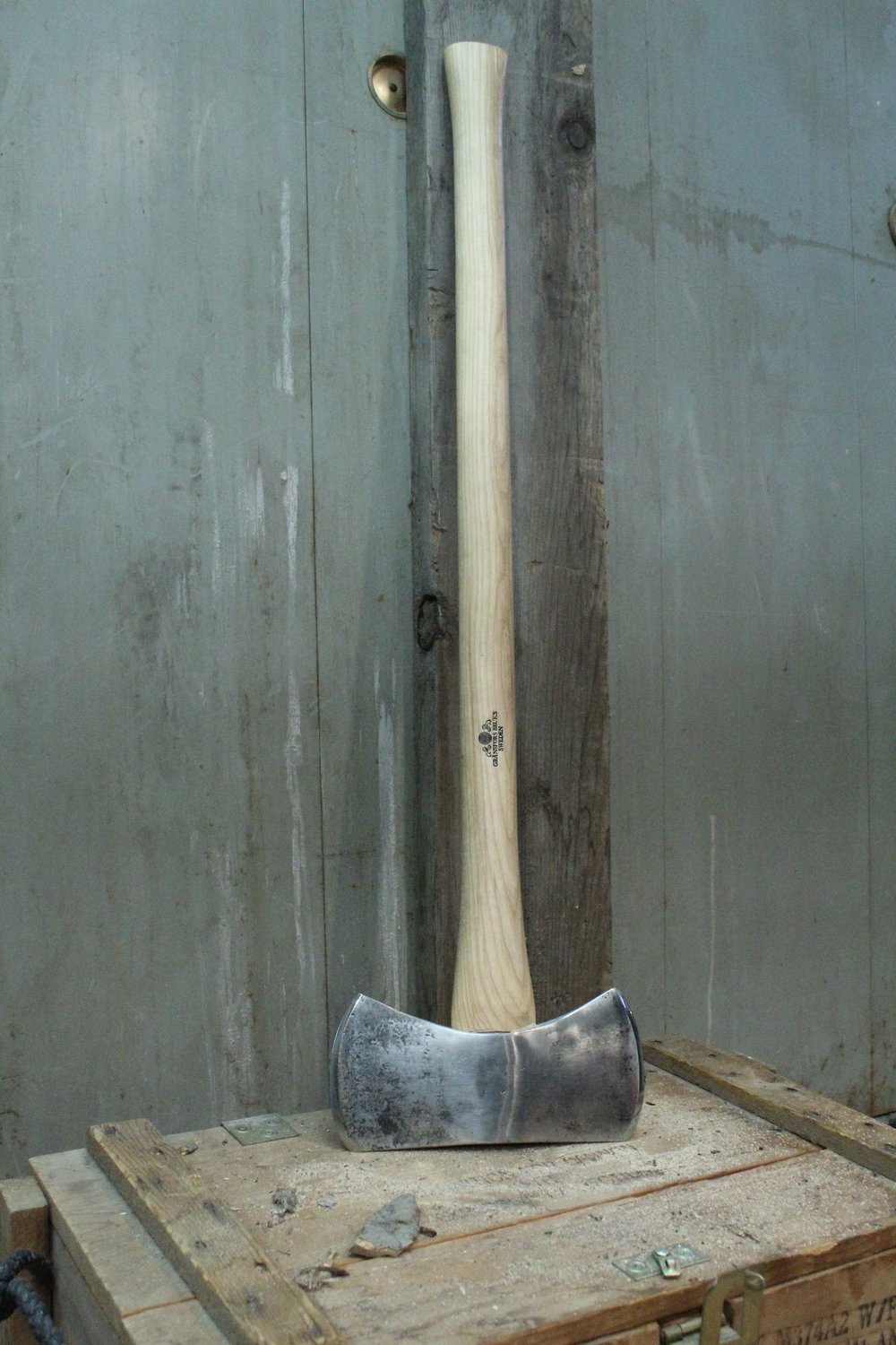 Greyed Bruk Double Bit Axe, 36&quot; Straight Gränsfors Handle