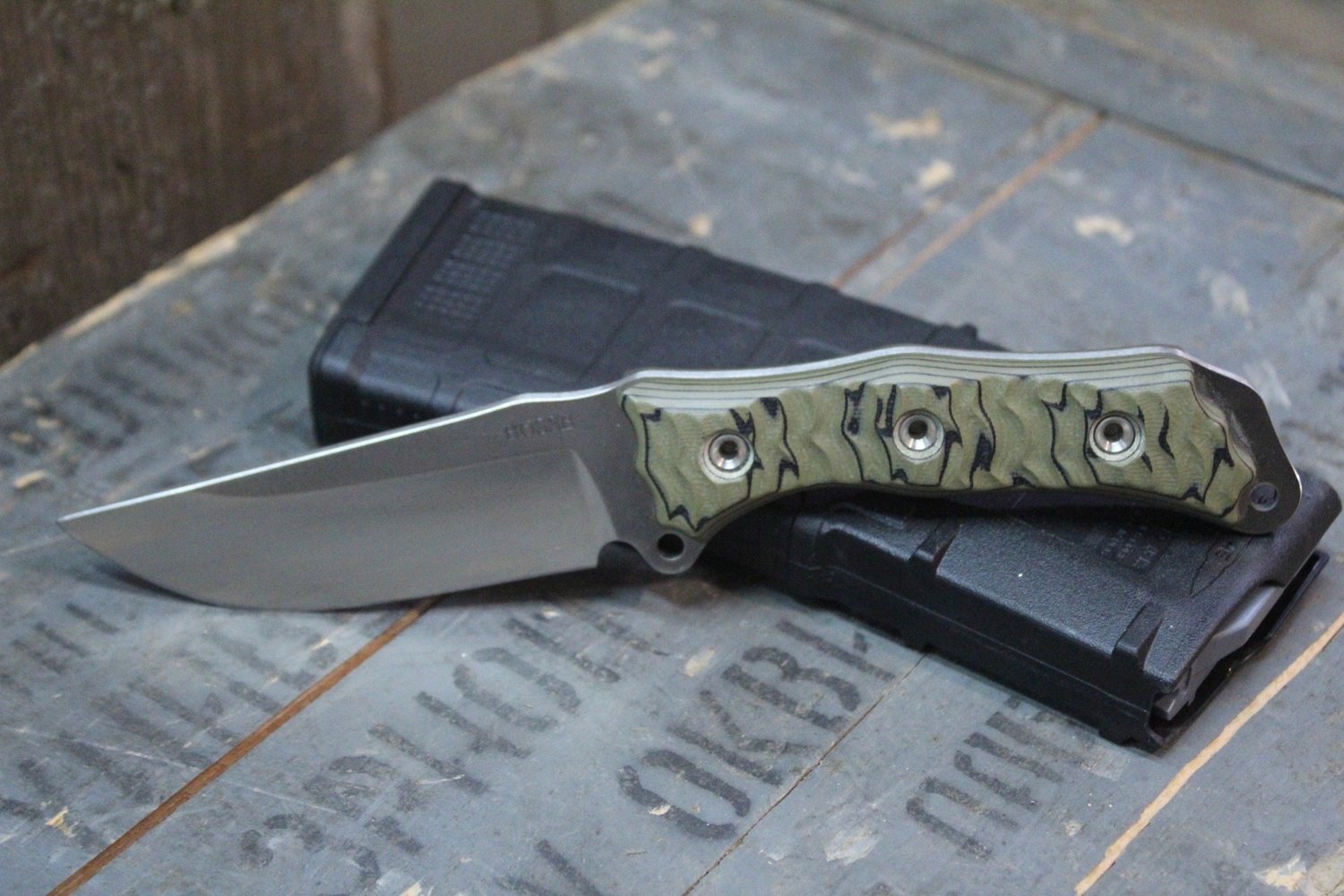 Busse Combat Park Ranger 4&quot; Fized Blade, Green &amp; Black G-10 / Satin INFI